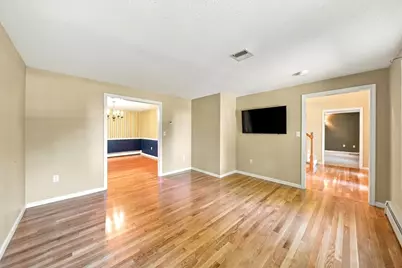 43 Wampanoag Dr, Franklin, MA 02038 - Photo 8