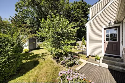 14 Macomber Ave, Dartmouth, MA 02747 - Photo 34