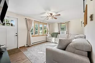 185 Murphy Ln, Chicopee, MA 01020 - Photo 6
