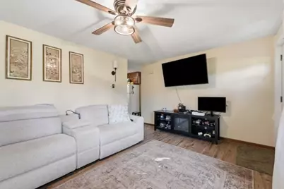 185 Murphy Ln, Chicopee, MA 01020 - Photo 8