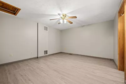 22 Basswood Ave, Billerica, MA 01821 - Photo 16