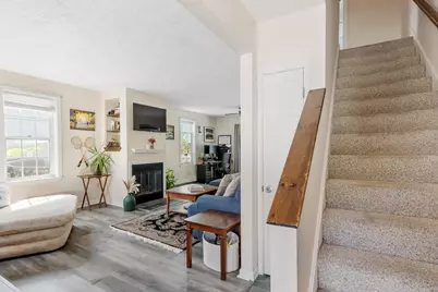 19 Sudbury St #19, Maynard, MA 01754 - Photo 4