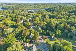 264 Main St, Amesbury, MA 01913 - Photo 34