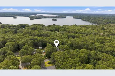 16 Gunters Ln, Mashpee, MA 02649 - Photo 4