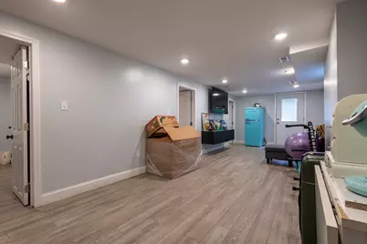 41 Dedham St, Revere, MA 02151 - Photo 22