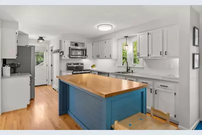 11 Daniel Teague Dr, Rockland, MA 02370 - Photo 16