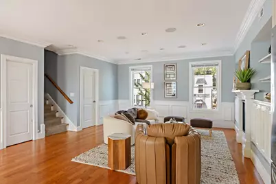 413 E 7th St #2, Boston, MA 02127 - Photo 10