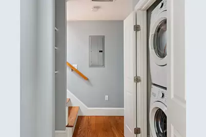 413 E 7th St #2, Boston, MA 02127 - Photo 16