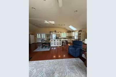 38 Reynolds Ave, Randolph, MA 02368 - Photo 8