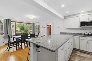 33 Woodland Rd, Rochester, MA 02770 - Photo 10