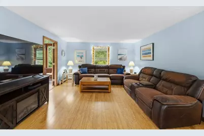 33 Woodland Rd, Rochester, MA 02770 - Photo 26