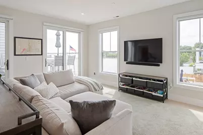 181 Coleridge St #C, Boston, MA 02128 - Photo 2