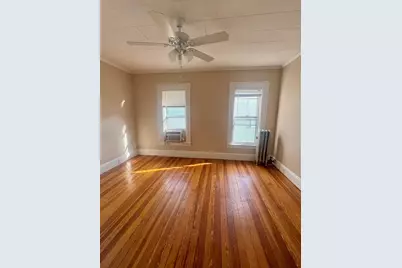 13 Dexter St, Holyoke, MA 01040 - Photo 18