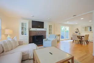 26 Pleasant St, Wellesley, MA 02482 - Photo 2