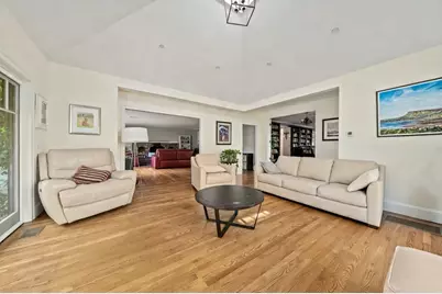 21 Elmwood Rd, Wellesley, MA 02481 - Photo 12