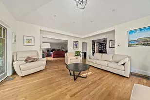 21 Elmwood Rd, Wellesley, MA 02481 - Photo 12