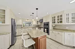 21 Elmwood Rd, Wellesley, MA 02481 - Photo 8