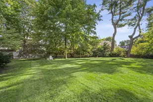 21 Elmwood Rd, Wellesley, MA 02481 - Photo 36