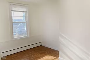 111 Ashland St, Melrose, MA 02176 - Photo 12