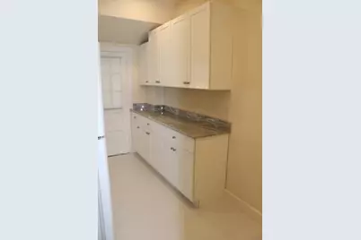 96 Middle St #3, Gloucester, MA 01930 - Photo 4