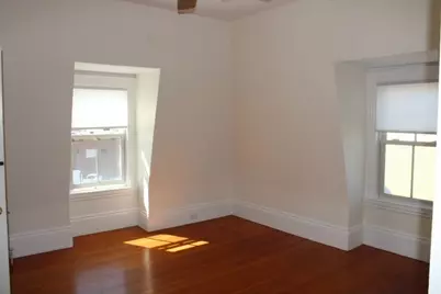 96 Middle St #3, Gloucester, MA 01930 - Photo 6