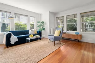 18 Loring St, Newton, MA 02459 - Photo 4