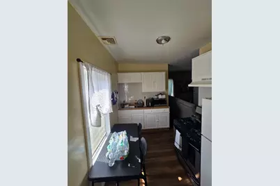 263-265 Rodman St, Fall River, MA 02721 - Photo 8