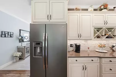 406 N Liberty St, Belchertown, MA 01007 - Photo 12