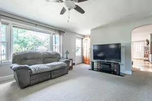 9 Byron Ave, Methuen, MA 01844 - Photo 10