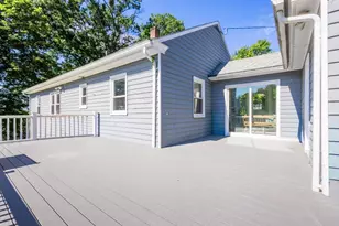 9 Byron Ave, Methuen, MA 01844 - Photo 8