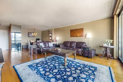 566 Commonwealth #708, Boston, MA 02215 - Photo 2