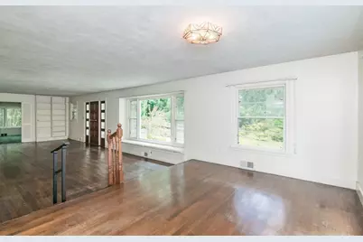 136 Lincoln Avenue, Amherst, MA 01002 - Photo 8