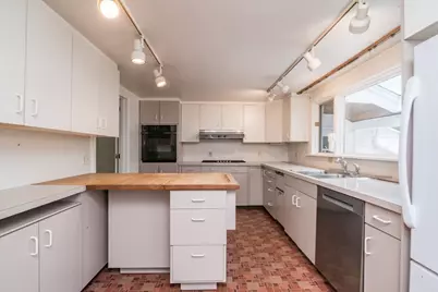 136 Lincoln Avenue, Amherst, MA 01002 - Photo 12