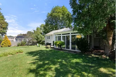 4 Carson Rd, Woburn, MA 01801 - Photo 28