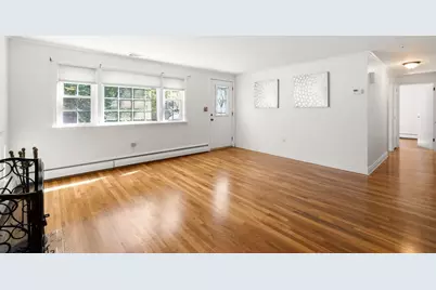 4 Carson Rd, Woburn, MA 01801 - Photo 6