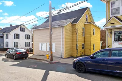 17 Moon St, Southbridge, MA 01550 - Photo 2