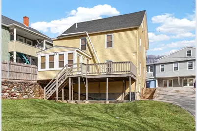 17 Moon St, Southbridge, MA 01550 - Photo 4