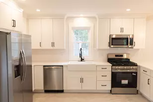 32 Spooner St, Easton, MA 02356 - Photo 2