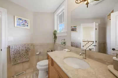 8 Longmeadow Rd, Newton, MA 02459 - Photo 14