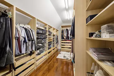 8 Longmeadow Rd, Newton, MA 02459 - Photo 18
