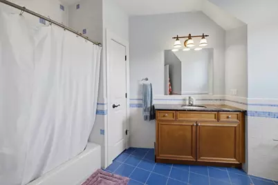 8 Longmeadow Rd, Newton, MA 02459 - Photo 26