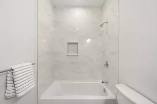 9 Downer Ct, Boston, MA 02122 - Photo 8