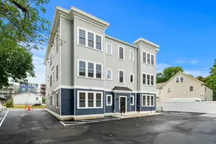 9 Downer Ct, Boston, MA 02122 - Photo 16