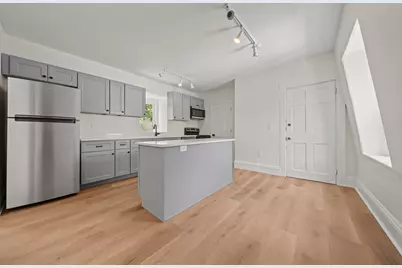 16 Lafayette St #2, Wakefield, MA 01880 - Photo 2