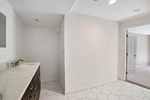 7 Nirvana Dr, Saugus, MA 01906 - Photo 26