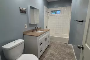 51 Snell St, Brockton, MA 02301 - Photo 8