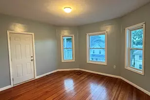 51 Snell St, Brockton, MA 02301 - Photo 6