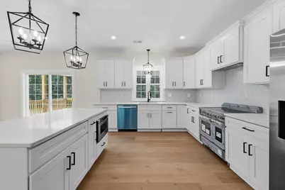 33 Seabiscuit Dr, Plymouth, MA 02360 - Photo 14