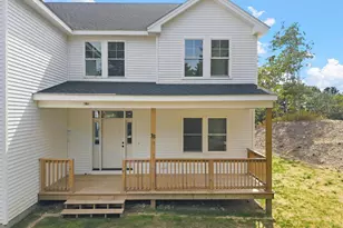33 Seabiscuit Dr, Plymouth, MA 02360 - Photo 4