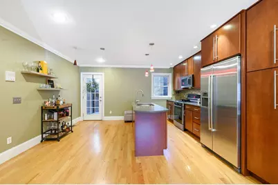 208-210 W 7th St #1, Boston, MA 02127 - Photo 6